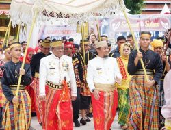 Bertabur Tokoh di Puncak Hari Jadi Bone ke-693