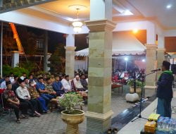 Bupati Bone Bone Menggelar Malam Pertama Tauziah Kakak Kandungnya