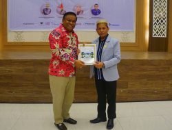 Buka Seminar Nasional IAI Bone, Bupati Bone : Pelayanan Medis dan Apoteker tidak terpisahkan