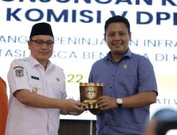 Komisi V DPR RI Tinjau Infrastruktur dan Transportasi di Wajo Pasca Bencana