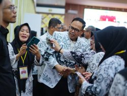 Buka Secara Resmi Konferensi PGRI Bone 2025–2030, Wabup Bone Ajak Guru Tingkatkan Kompetensi
