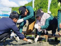 Wabup Andi Akmal Ajak Semua Pihak Bersinergi Rehabilitasi Mangrove untuk Masa Depan Pesisir pada Kick Off Rehabilitasi Mangrove di Bone