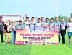 Jurnalis Bone FC Tampil Percaya Diri, Eksebisi Fun Mini Soccer Warnai Pembukaan HAB Ke-80 Kemenag RI Sulsel