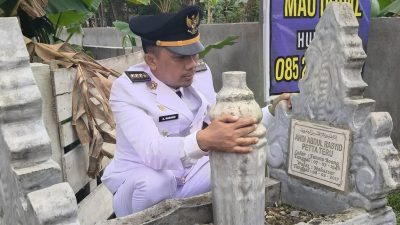 Usai Dilantik Jadi Camat Tanete Riattang Timur, Andi Habibie Langsung Ziarah ke Makam Ibunda