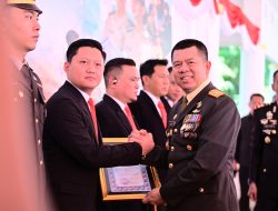 Selamatkan Uang Masyarakat Rp 4,6 Miliar, AKP Alvin-Jajaran Reskrim Polres Bone Raih Penghargaan di HUT Bhayangkara ke-80
