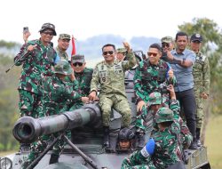 Hadiri Latihan Menembak Ranpur Yonkav 10/Mendagiri, BupAAS Apresiasi Kepedulian TNI kepada Masyarakat Bone