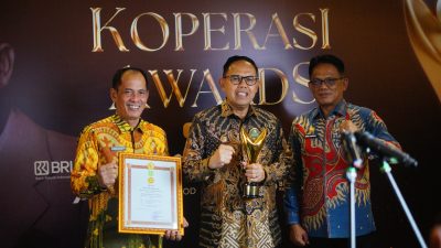 Bupati AAS Raih Penghargaan Nasional, Wabup AAP Bawa Pulang Semangat Koperasi Naik Kelas
