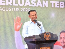 Tanam Perdana Tebu di Sibulue, BupAAS: 2 Pabrik Berdiri-Petani Tebu Tak Perlu Ragu