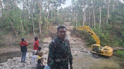 Dulu Angkut Gabah Harus Lewati Sungai, Kini Kodim Bone Bangunkan Jembatan