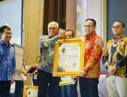 Wabup AAP Hadiri Pelantikan PWI Sulsel, BupAAS Raih Penghargaan Inovator Pembangunan