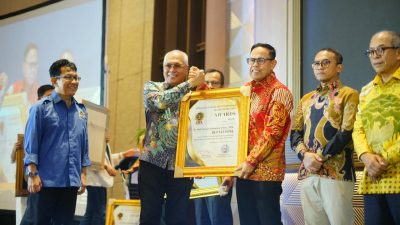 Wabup AAP Hadiri Pelantikan PWI Sulsel, BupAAS Raih Penghargaan Inovator Pembangunan