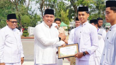 Pj Sekda Bone Pimpin Apel Hari Santri, Santri Unjuk Bakat di Akhir Acara